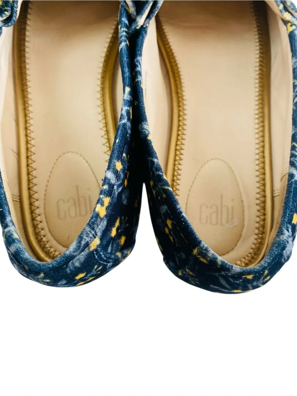CAbi Carnaby Velvet Navy Floral Loafers Size 9